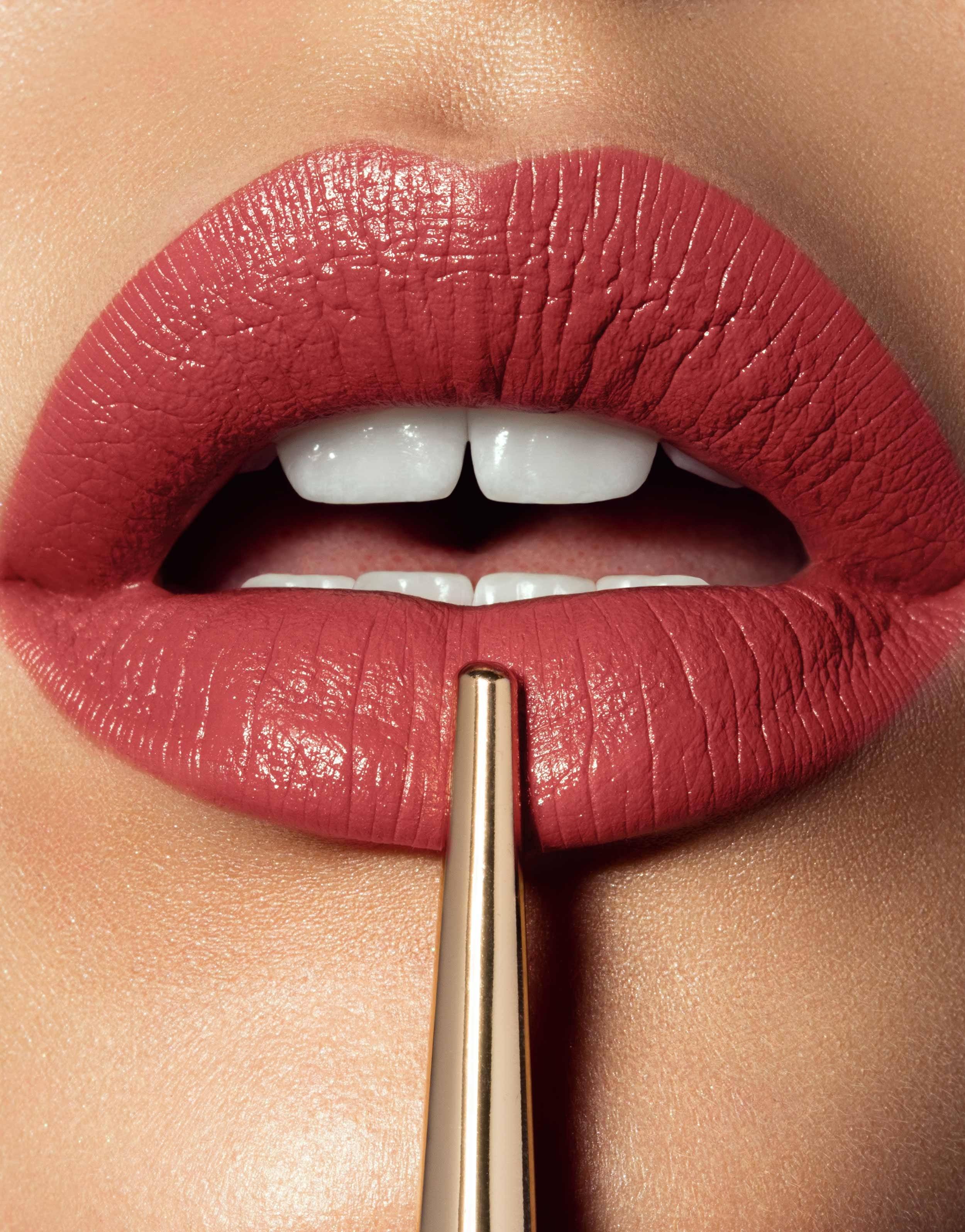 Confession™ Ultra Slim High Intensity Refillable Lipstick